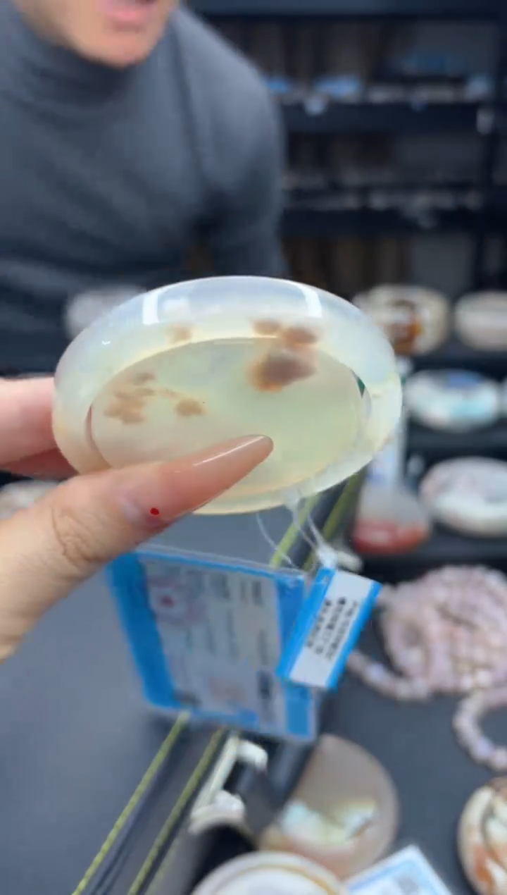 【闪购商品】石英质玉手镯未镶嵌2214（53圈赠送镯心）