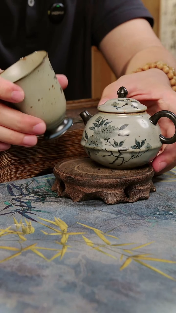 仿古水墨太阳花一壶三杯