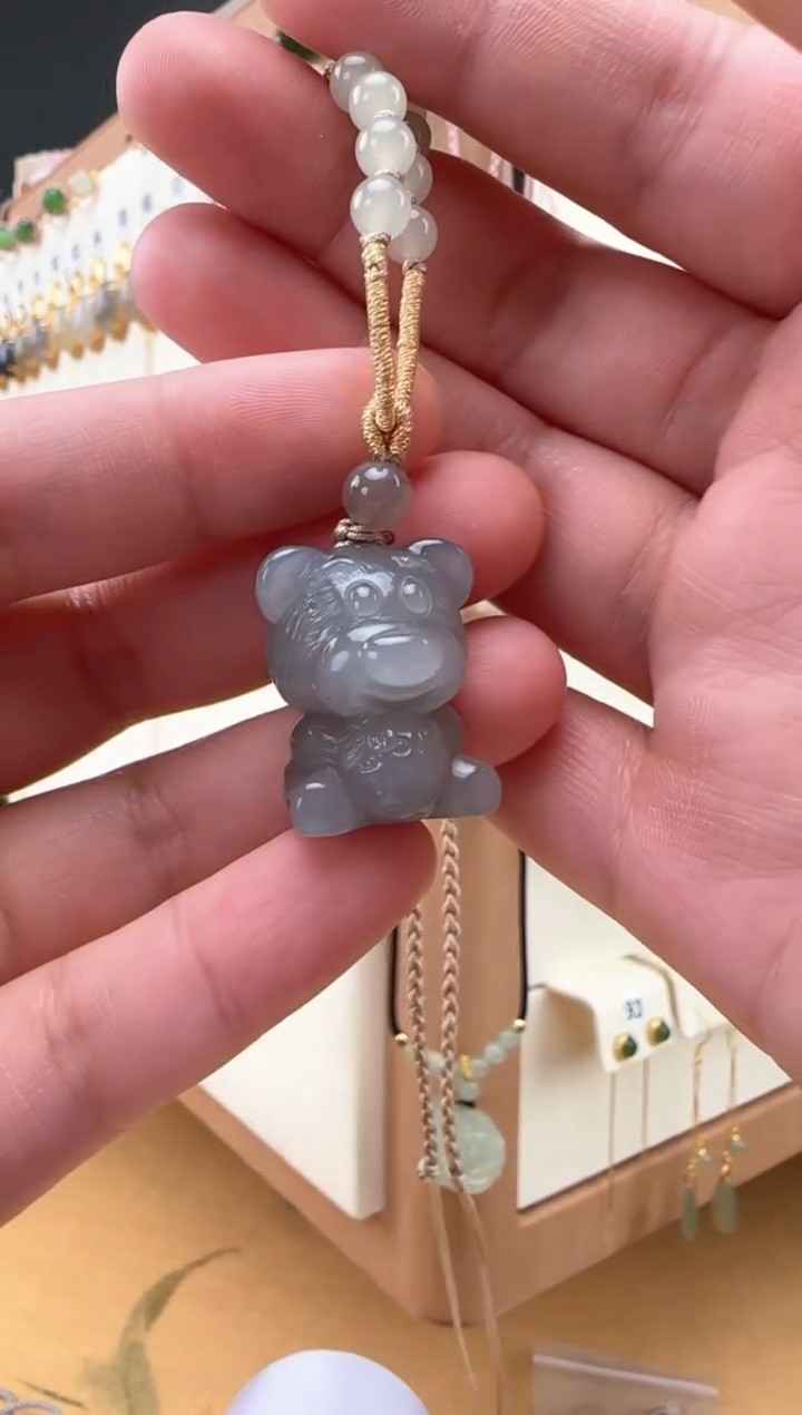 【闪购商品】和田玉颈饰未镶嵌草莓熊吊坠