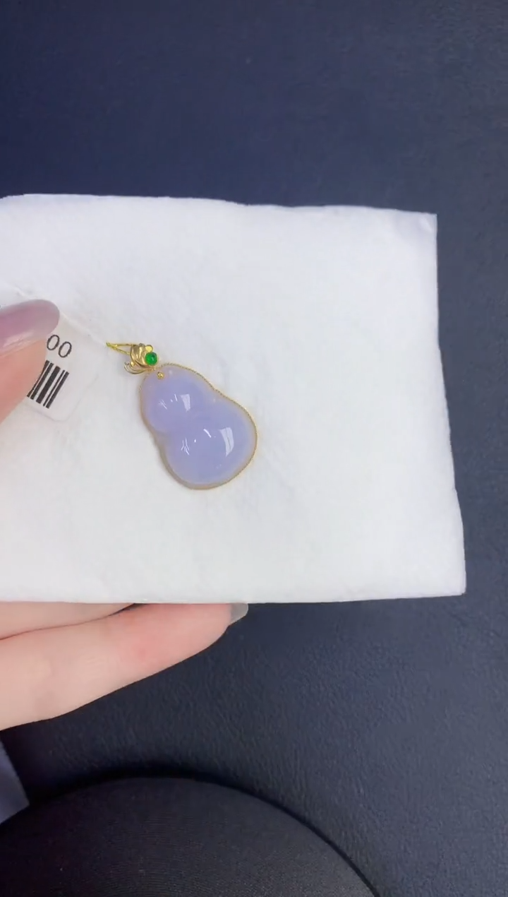 颈饰18K金镶嵌翡翠缅甸天然翡翠A货