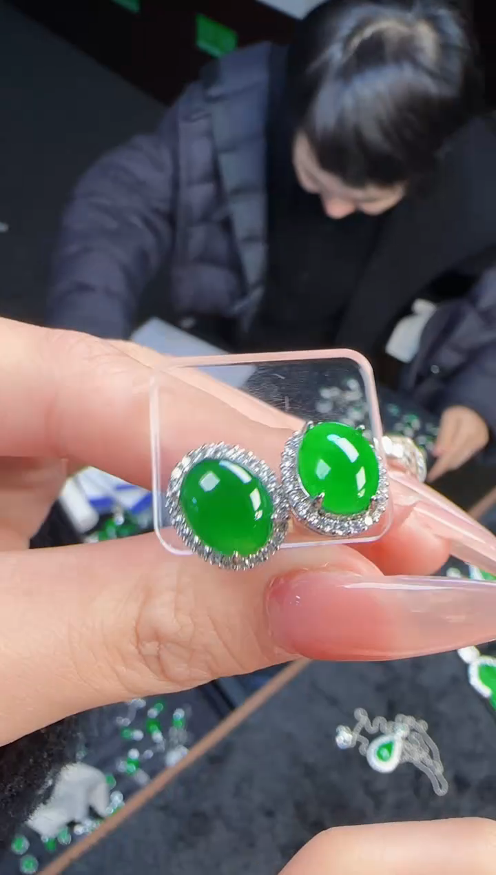 未镶嵌定制翡翠翡翠耳环184