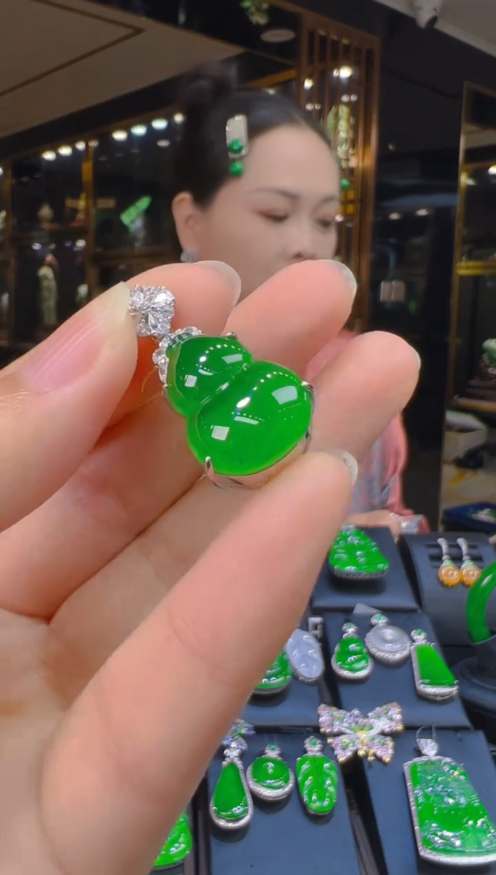 翡翠银S925镶嵌吊坠(赠链)124（多样性发其一）