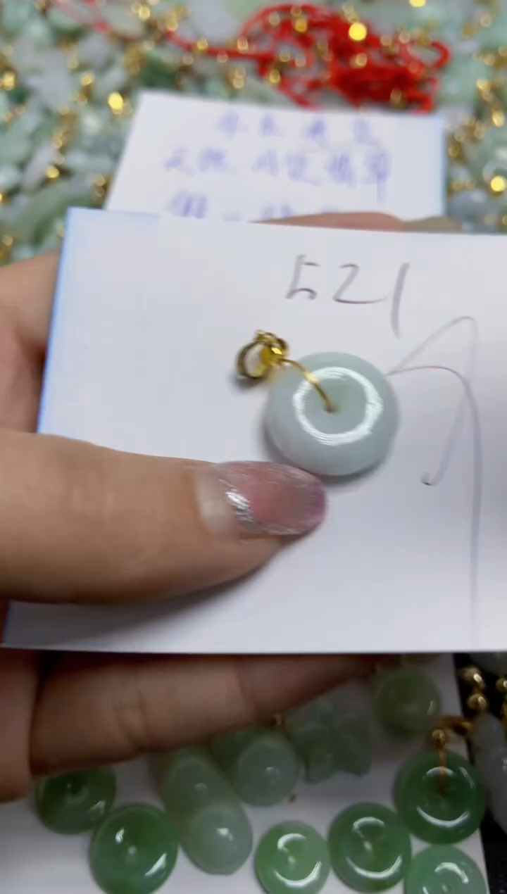 【闪购商品】翡翠颈饰合金天然翡翠A货