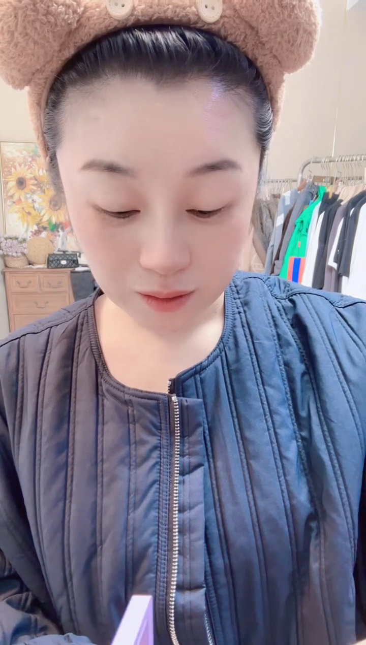 杨**飞833                      