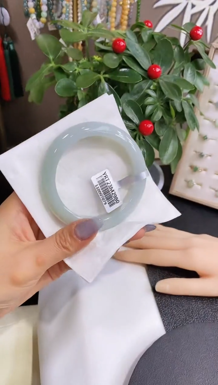 【闪购商品】翡翠手镯未镶嵌97厚装葡萄肉61.0/12.5*9.9