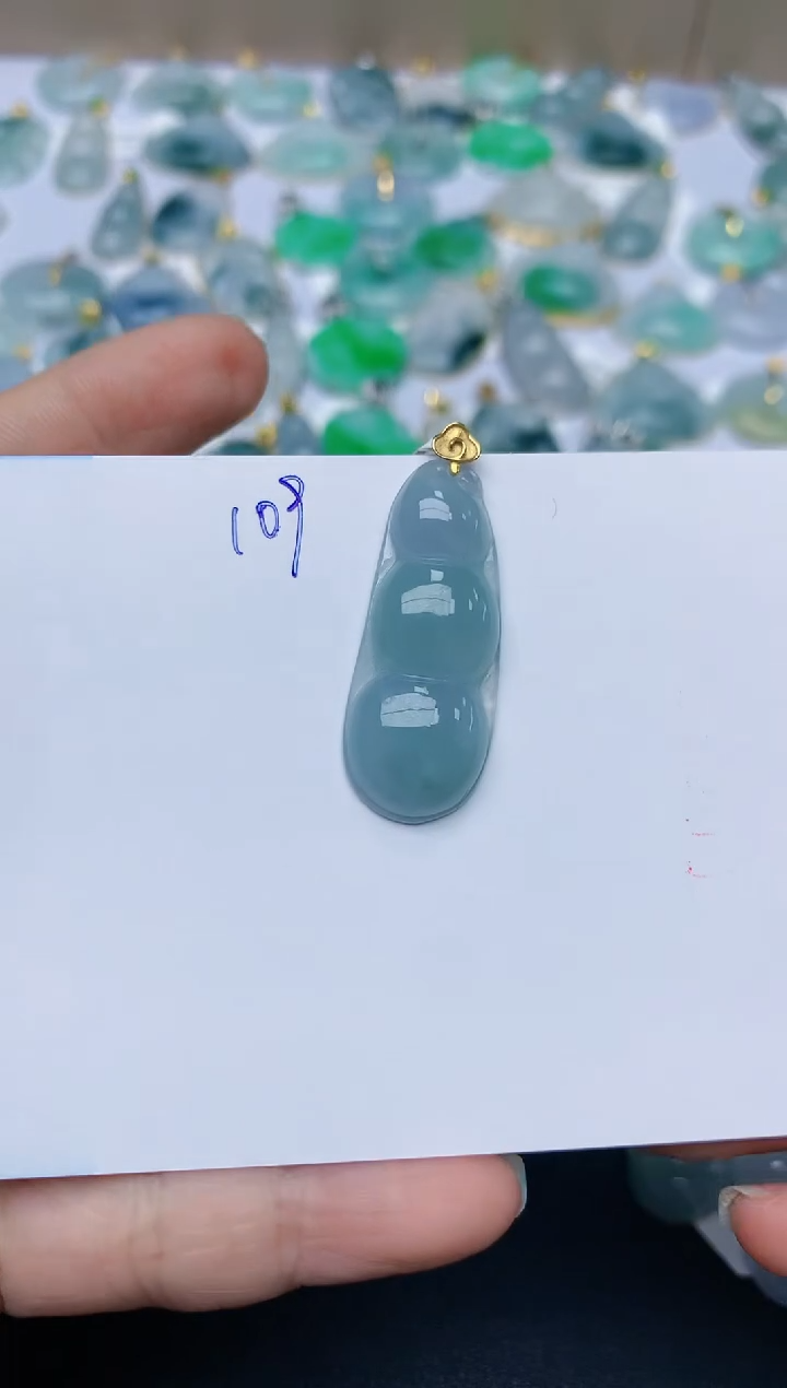 【闪购商品】翡翠颈饰18K金镶嵌天然翡翠A货    109