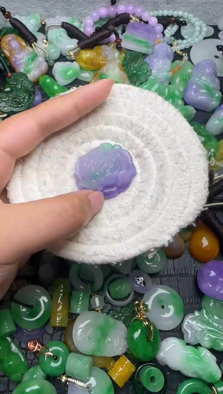 颈饰未镶嵌翡翠缅甸翡翠吊坠