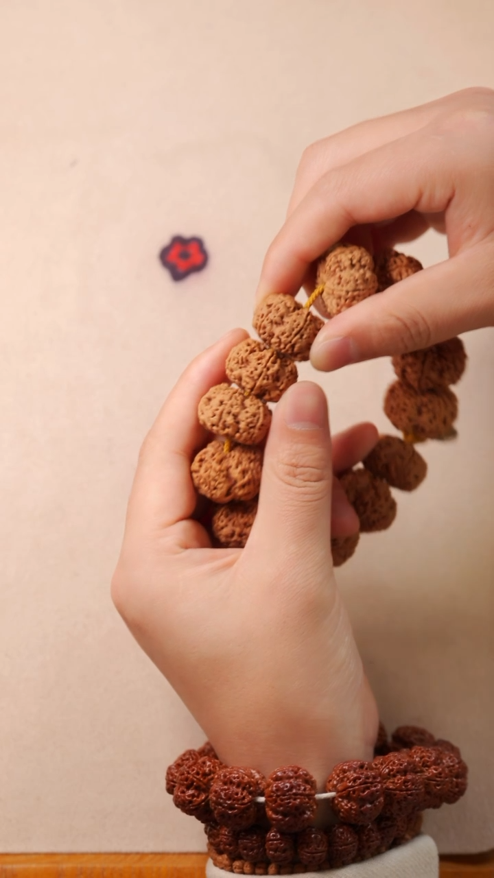 【闪购商品】金刚菩提手串招财六瓣夹板25MM