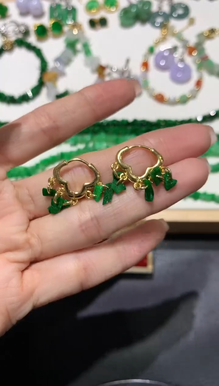 【闪购商品】翡翠吊坠(不含链)合金11多人多样性随机发货1件