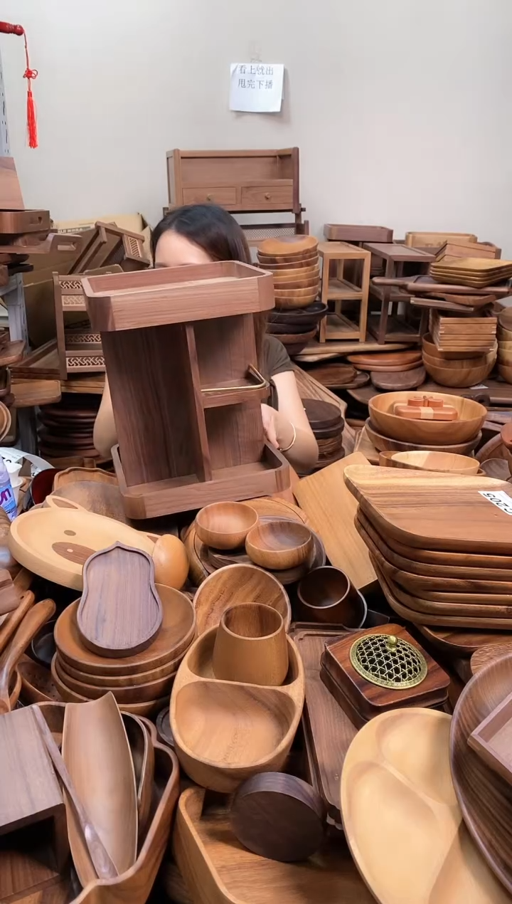 木   北美黑胡桃木可旋转收纳柜 