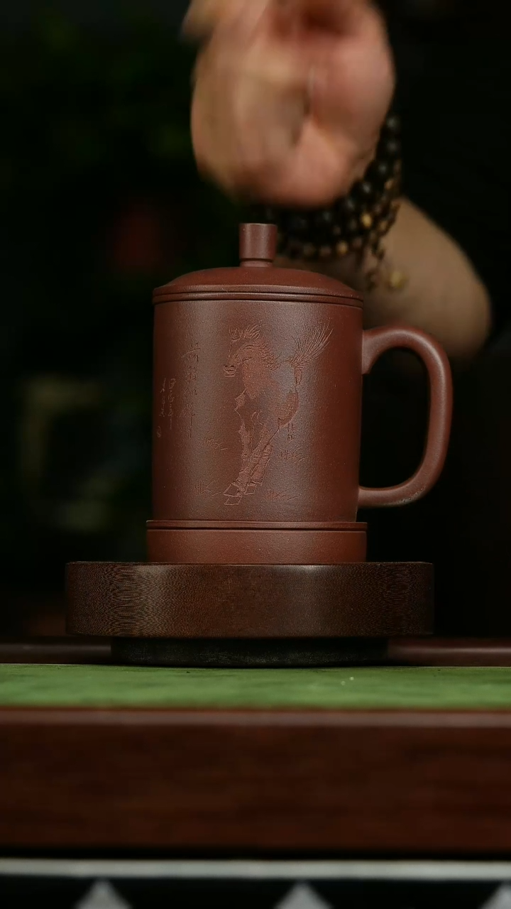 茶杯紫砂u6骏马盖杯