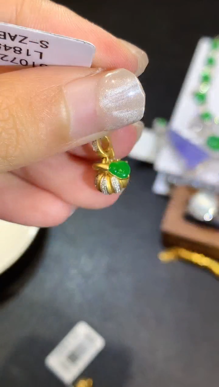翡翠18K金镶嵌吊坠(不含链)L1845多样性发其一
