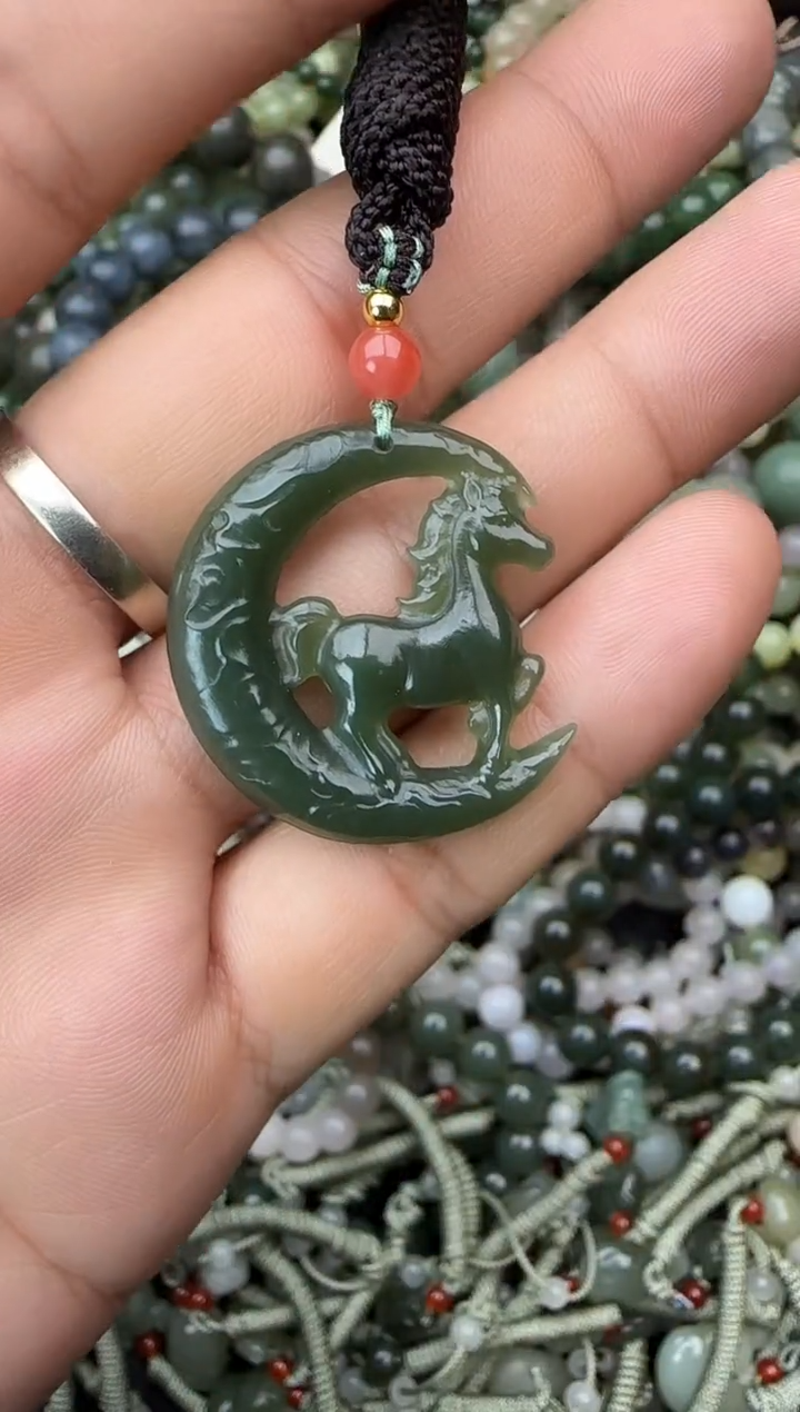 颈饰未镶嵌和田玉拍一发一