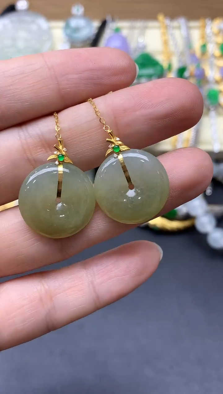 颈饰18K金镶嵌翡翠173-中国好珍宝