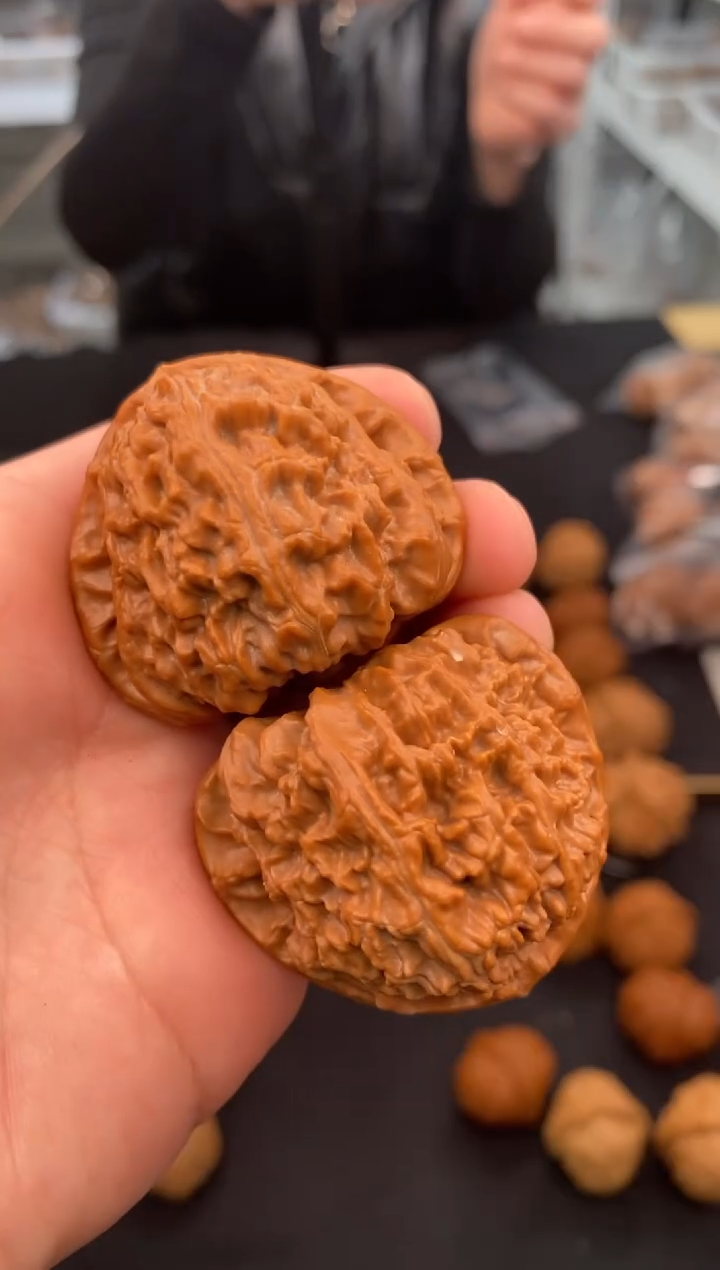 【闪购商品】文玩核桃把件三角白43-x952