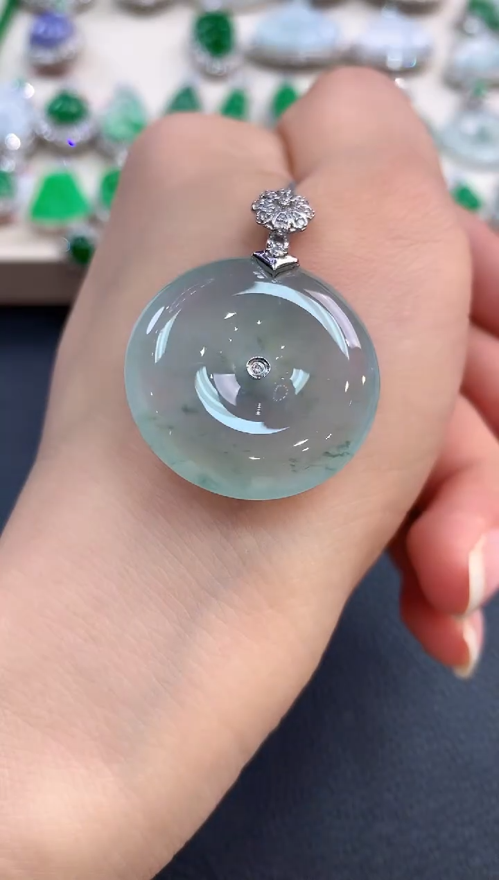 【闪购商品】翡翠吊坠(不含链)18K金镶嵌b131       