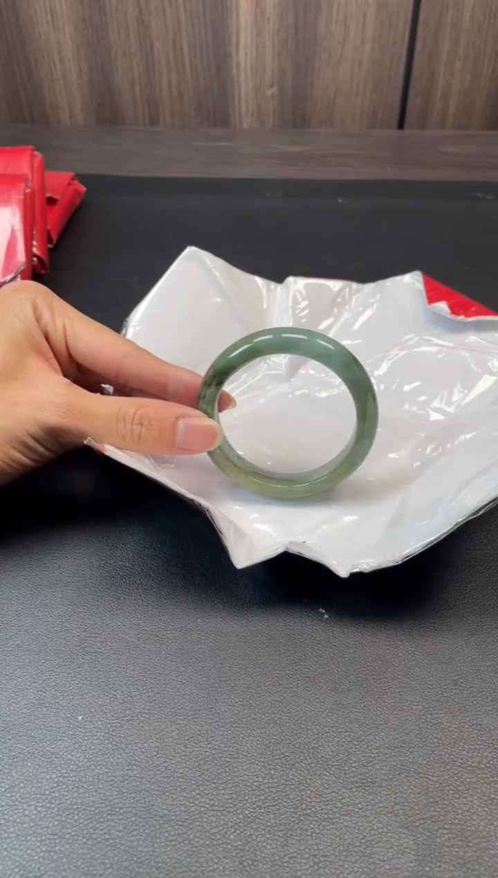 未镶嵌手镯翡翠9917