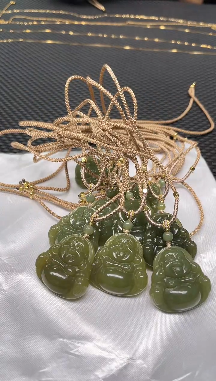 【闪购商品】和田玉挂件未镶嵌多样性发1件 约35*10mm