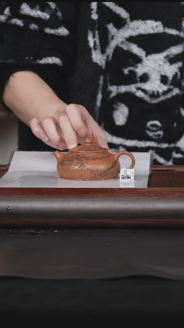 【闪购商品】紫砂茶壶35降坡泥寒江