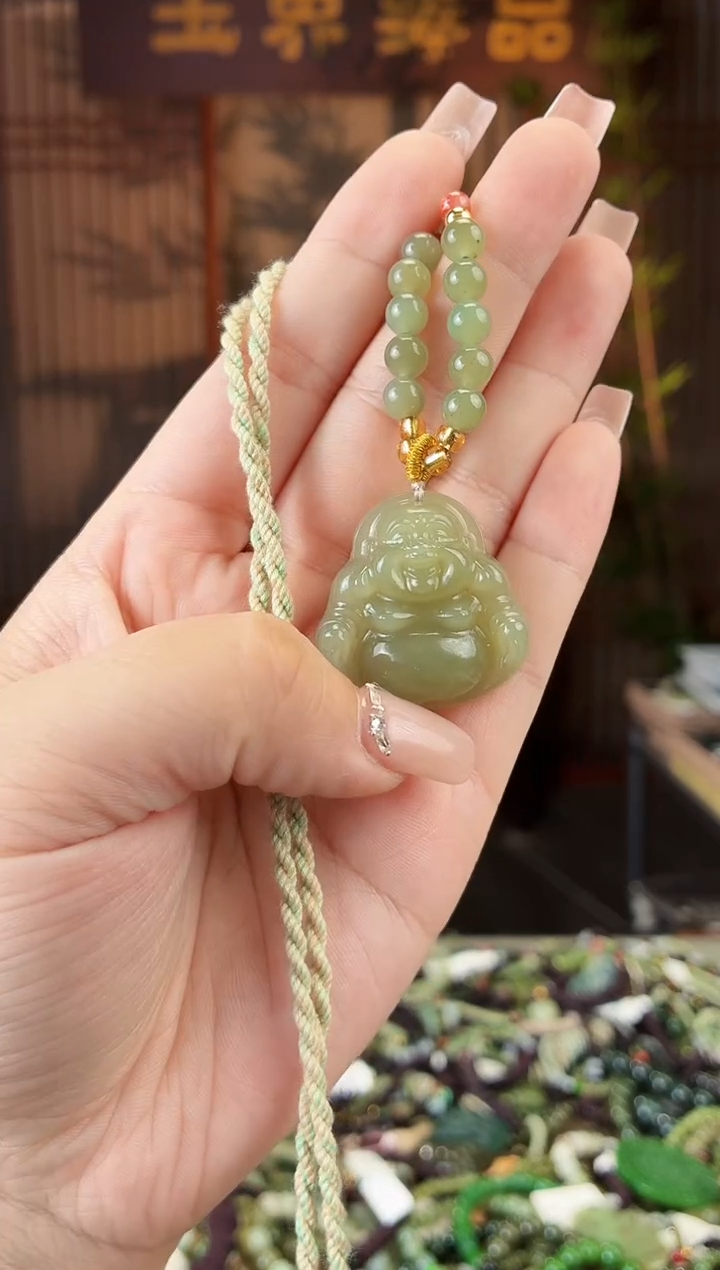 和田玉未镶嵌颈饰拍一发一