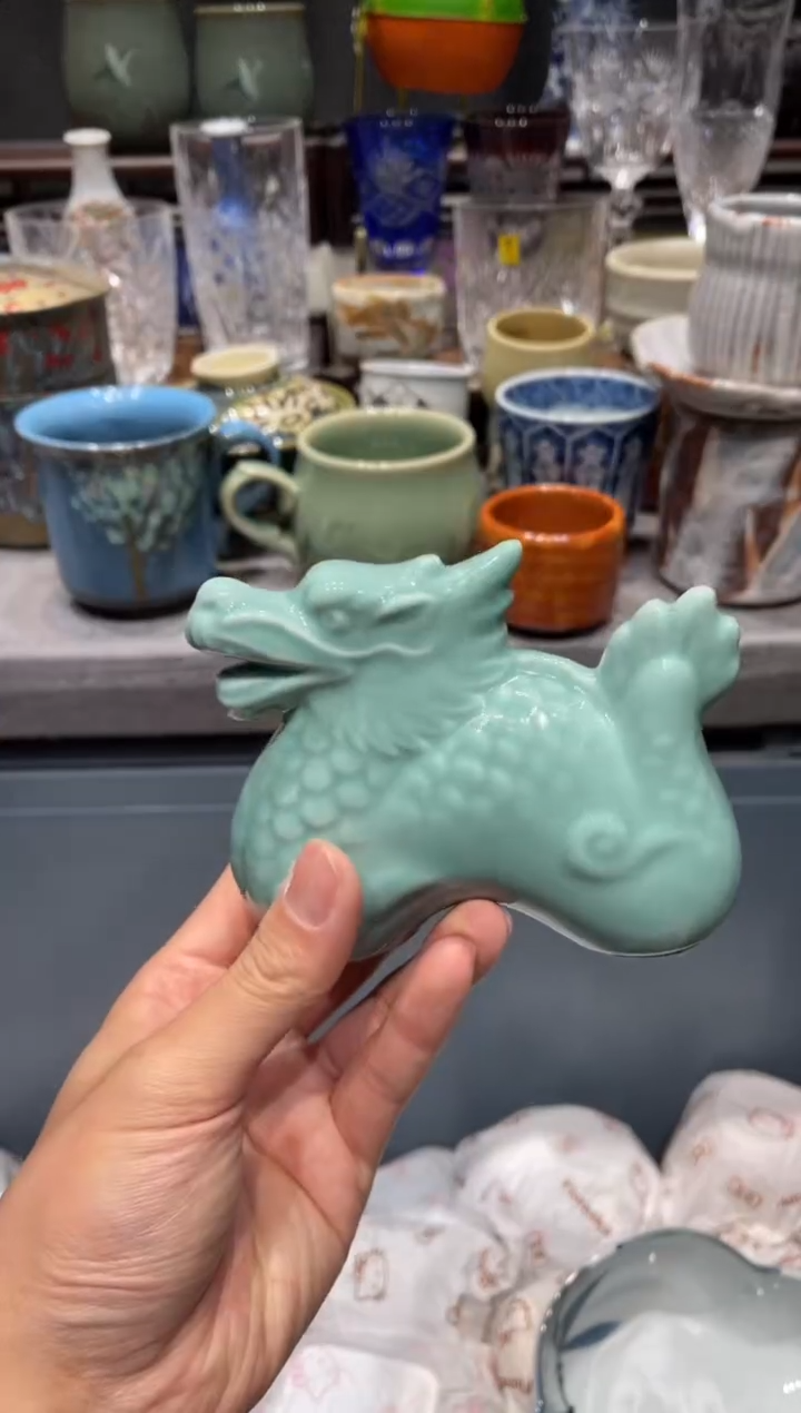 瓷片青瓷龙摆件摆件