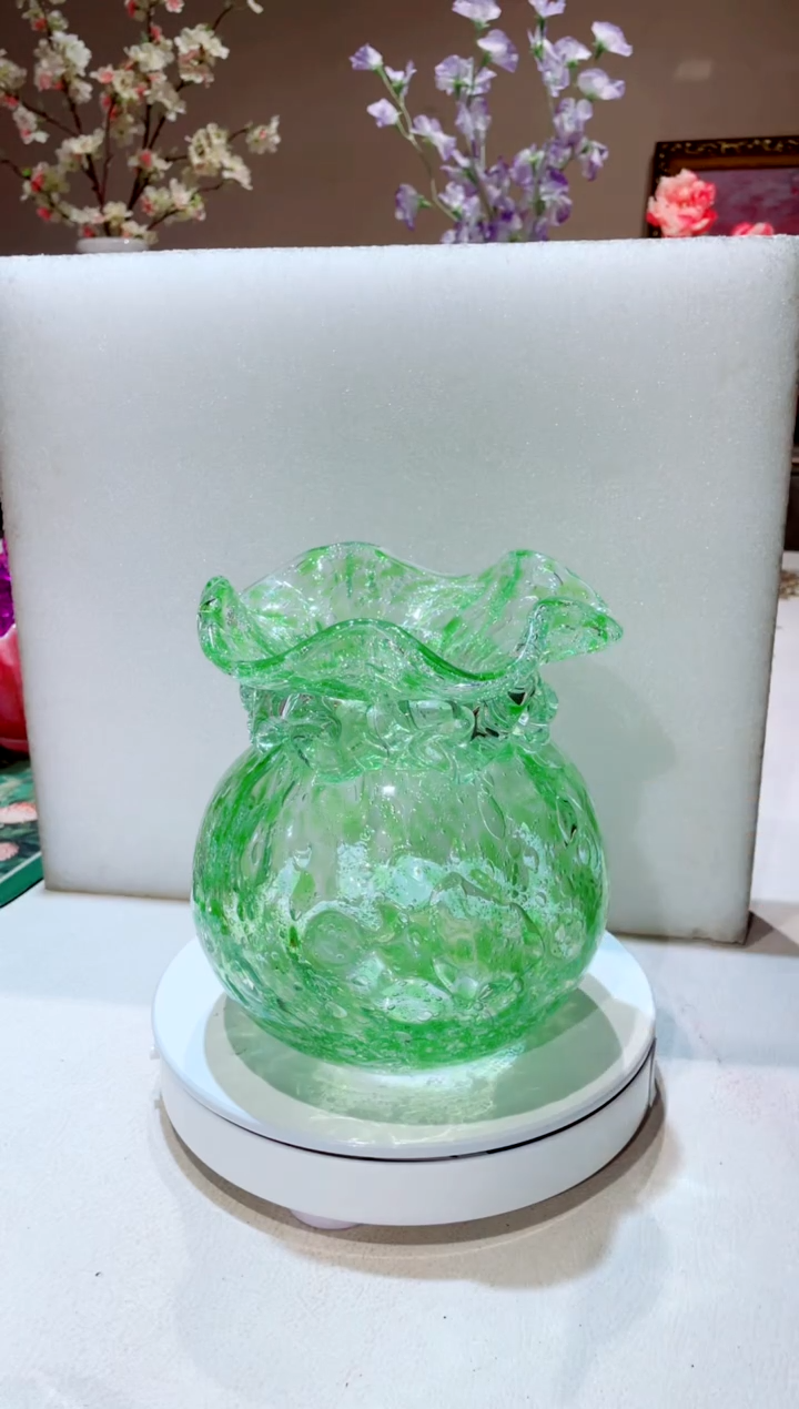 【闪购商品】琉璃手工艺品浅绿色钱袋子花瓶  微瑕