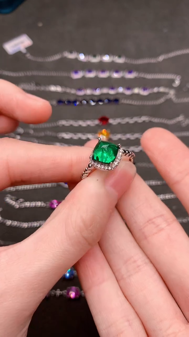 【闪购商品】祖母绿戒指银S925镶嵌.......