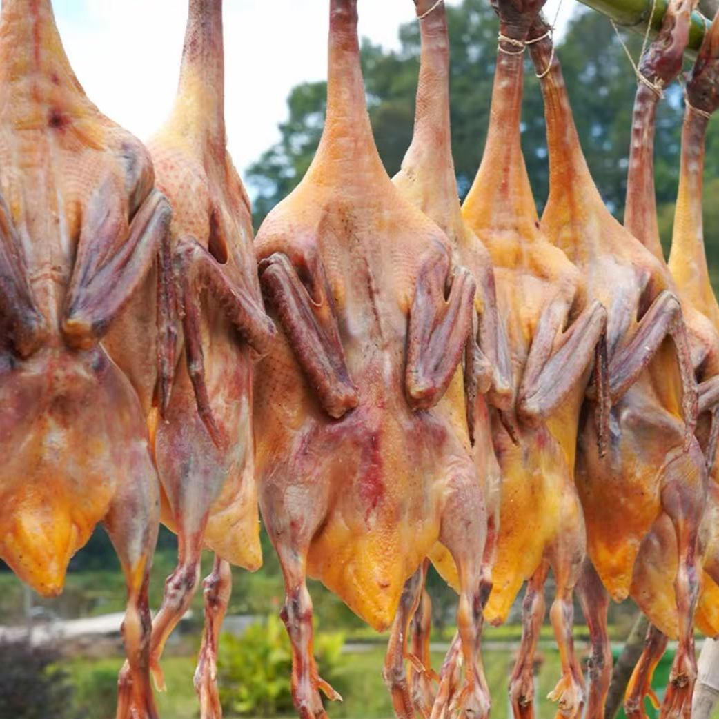 甘家风味湖北腊鸭顺丰发货全鸭带舌3斤一只