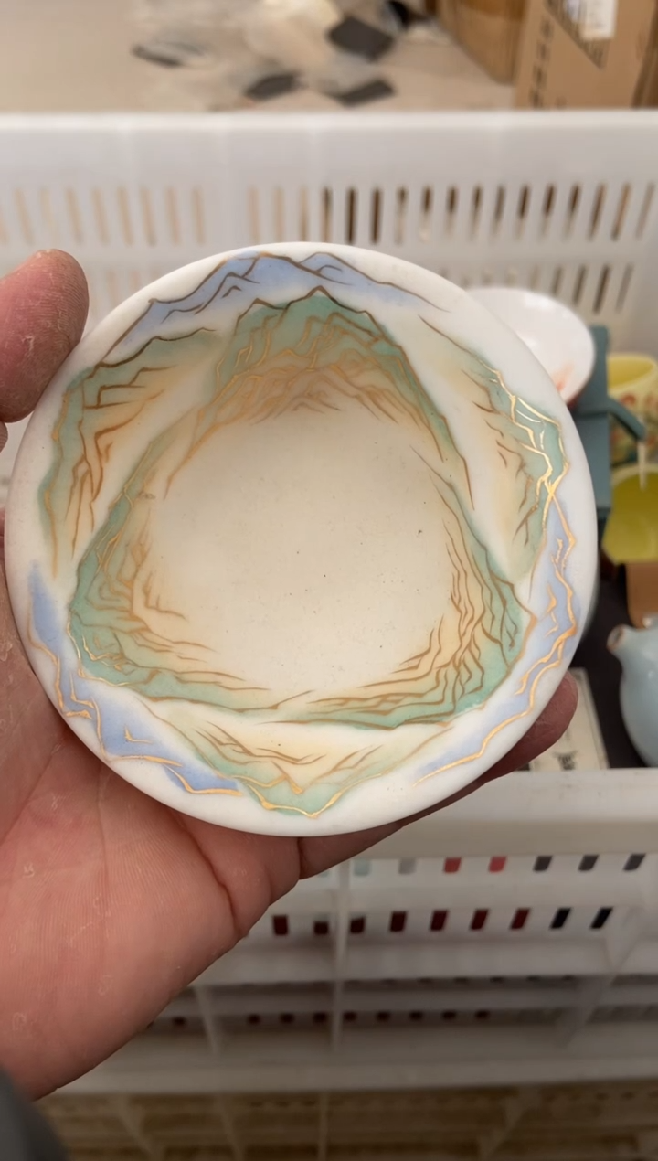 杯无运费险有瑕疵的摄影的产品有使用过的痕迹有点脏介意勿拍