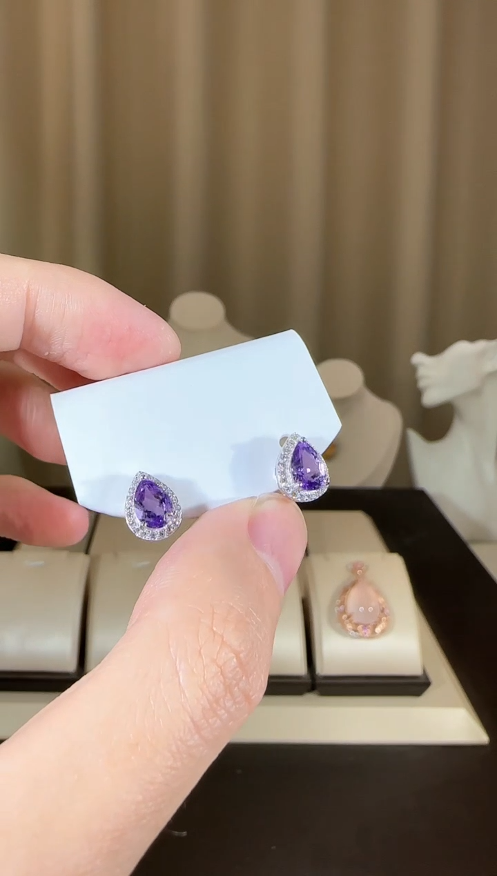 【闪购商品】紫晶耳饰银S925镶嵌时尚耳钉
