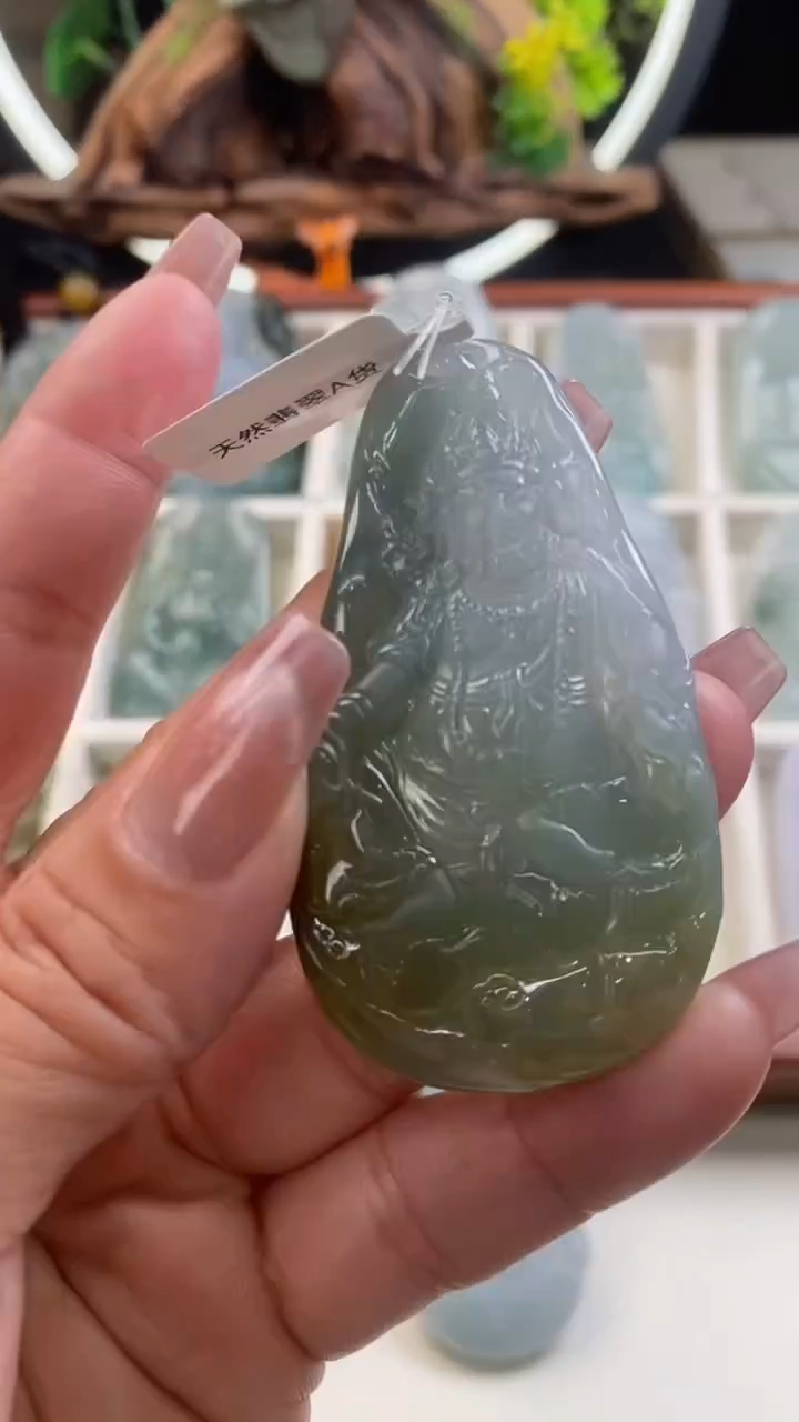【闪购商品】翡翠颈饰未镶嵌黄财神