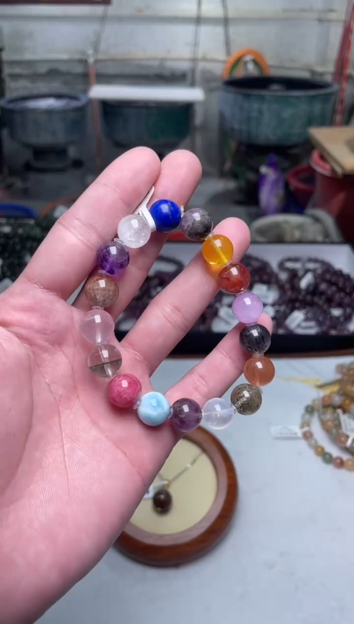 【闪购商品】水晶手串未镶嵌水晶多宝11多样性发其一