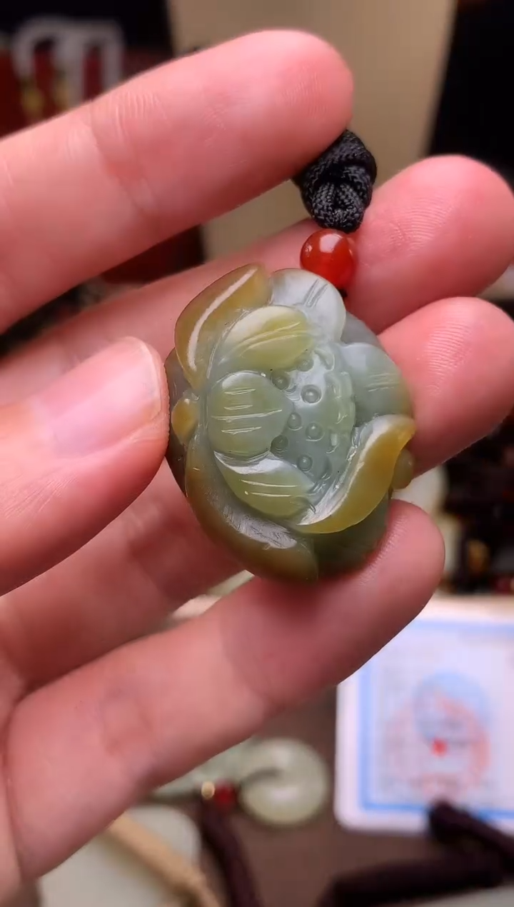 颈饰未镶嵌和田玉新疆料青海料清水和田玉吊坠