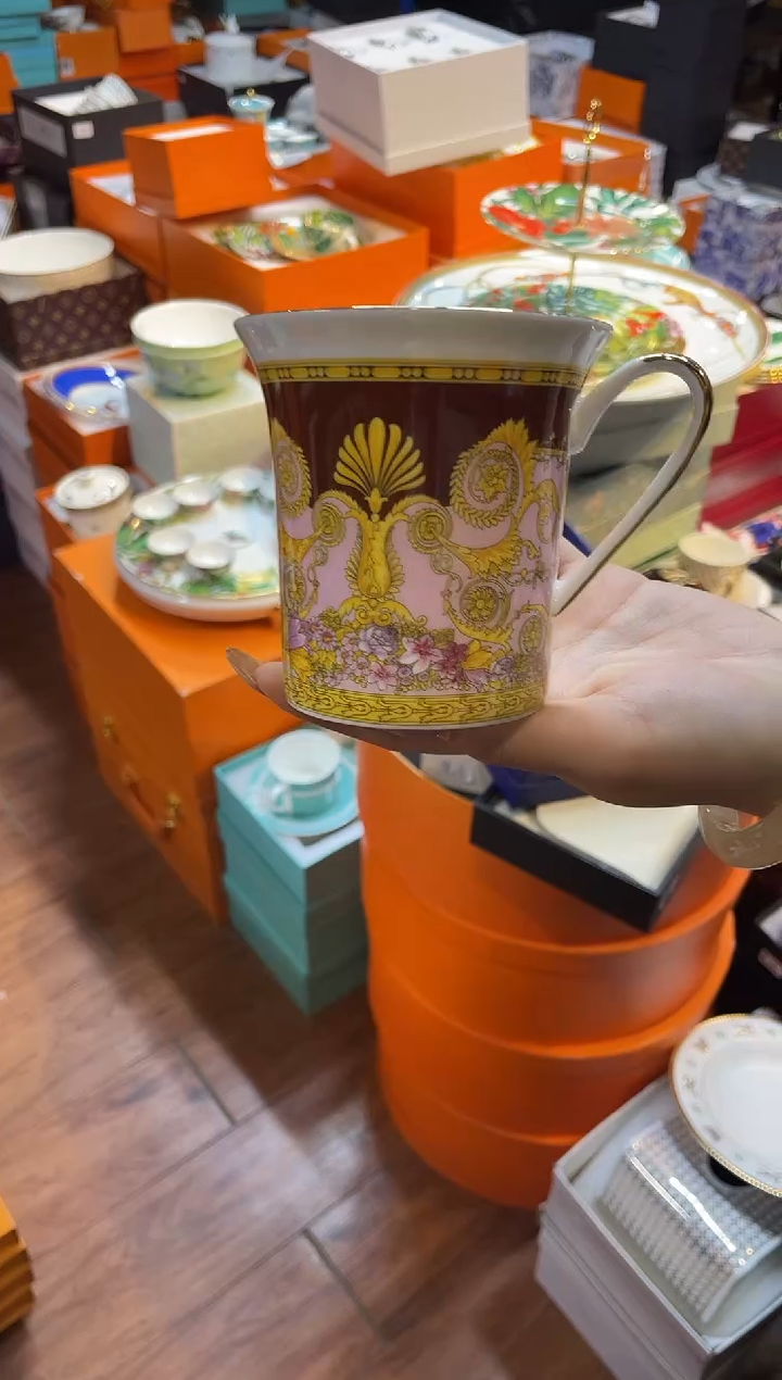杯鸿辉家品牌瓷器，京东包邮！