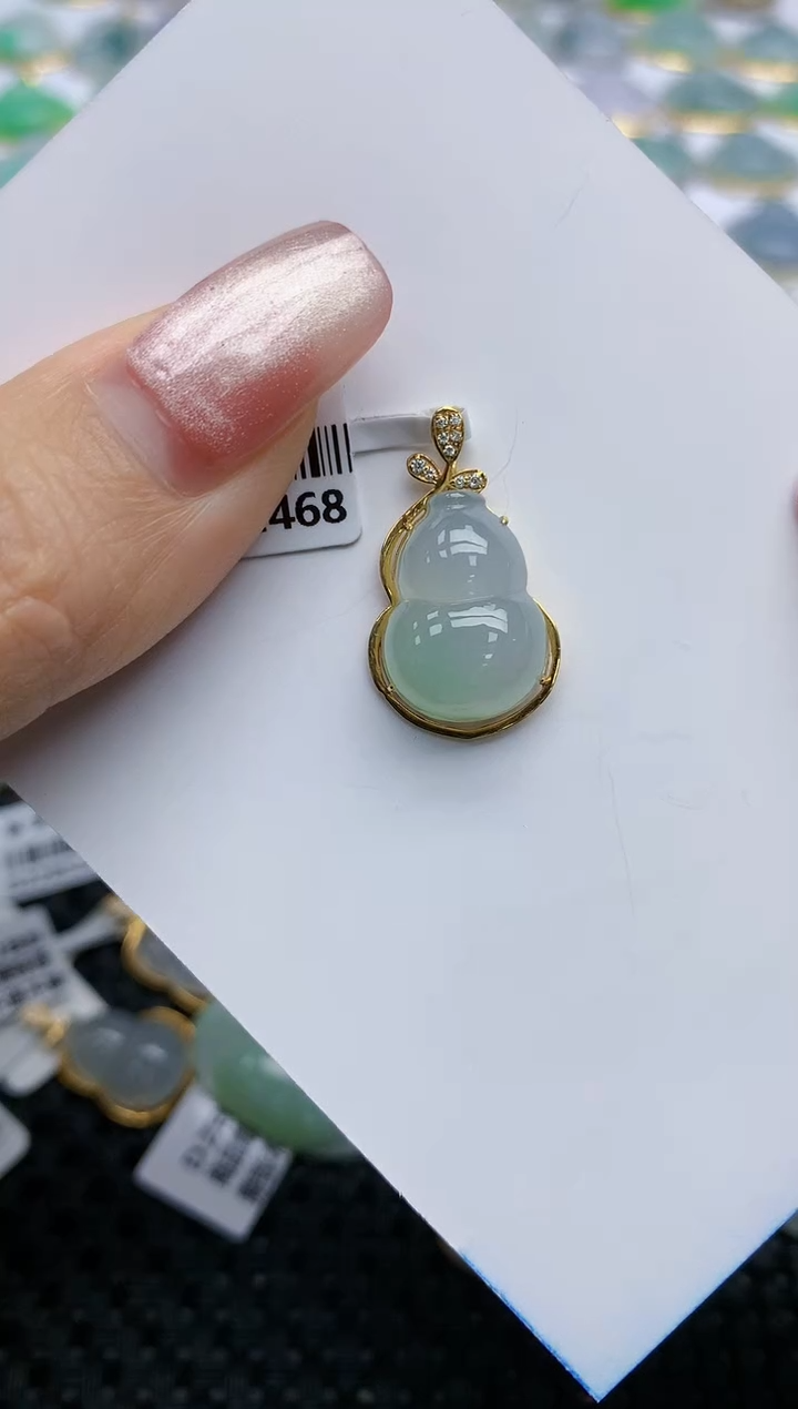 【闪购商品】翡翠18K金镶嵌挂件天然翡翠A货