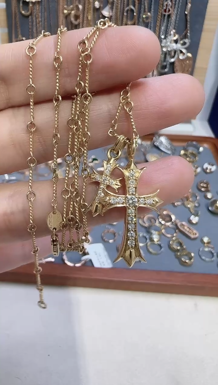 【闪购商品】钻石颈饰18K金镶嵌多样性发货发其一