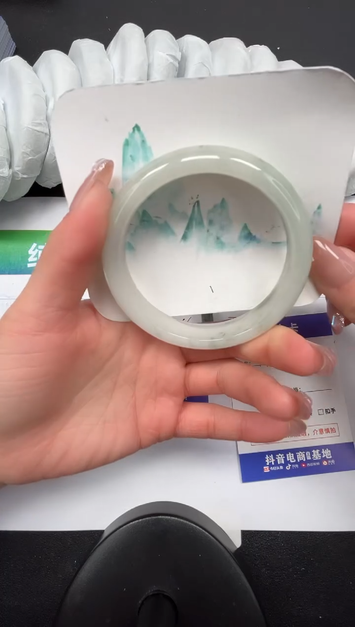 【闪购商品】石英质玉手镯未镶嵌175-60.2