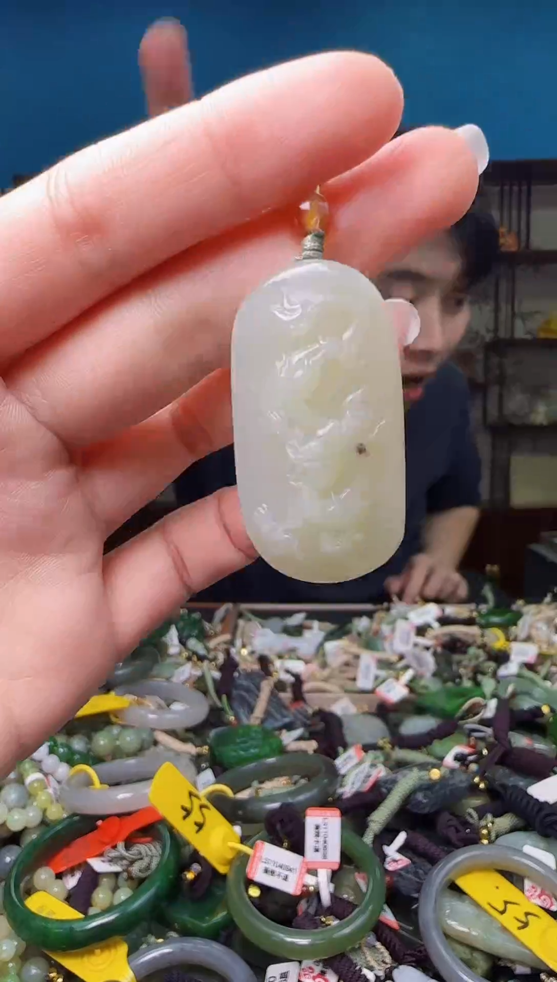 颈饰未镶嵌和田玉1