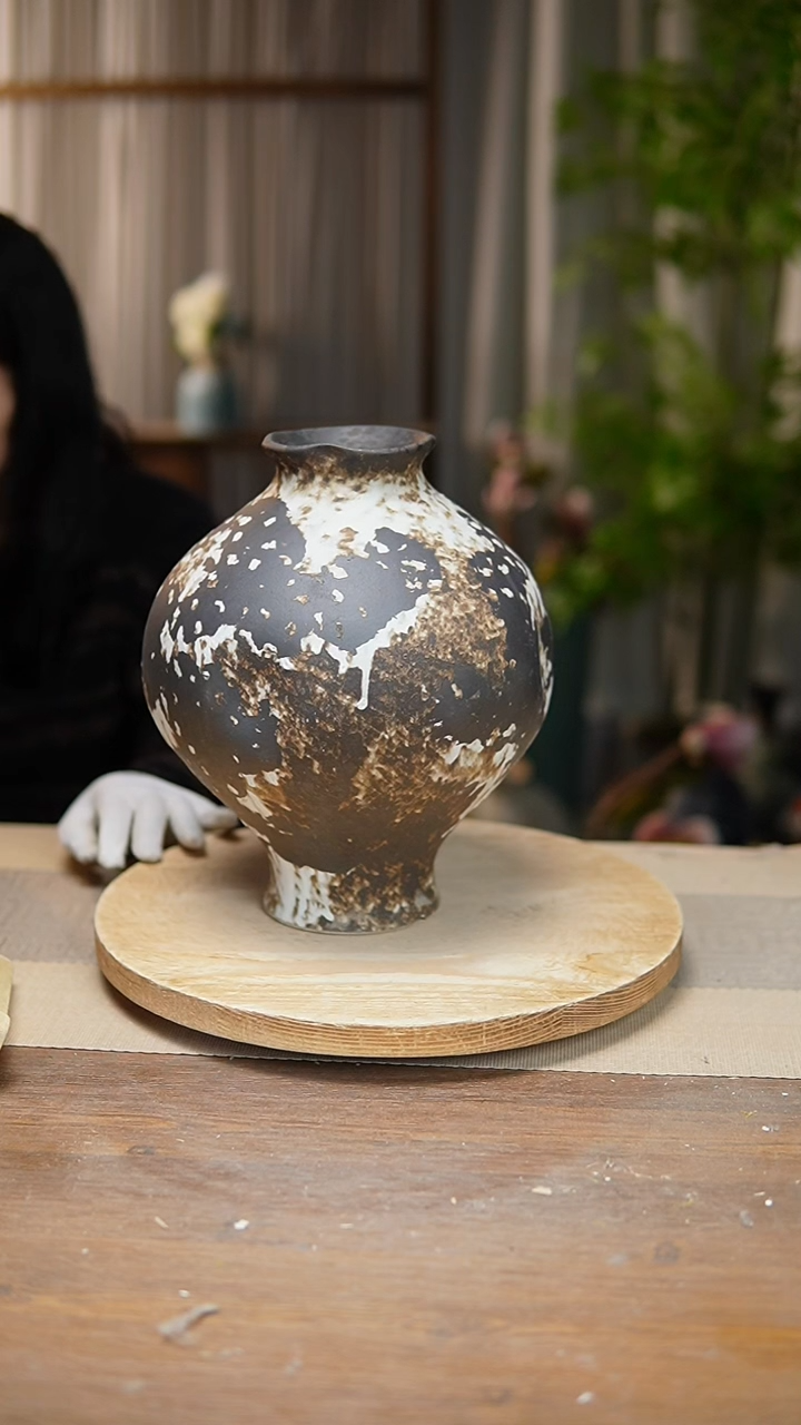 【闪购商品】陶瓷花器诧寂黑灯笼