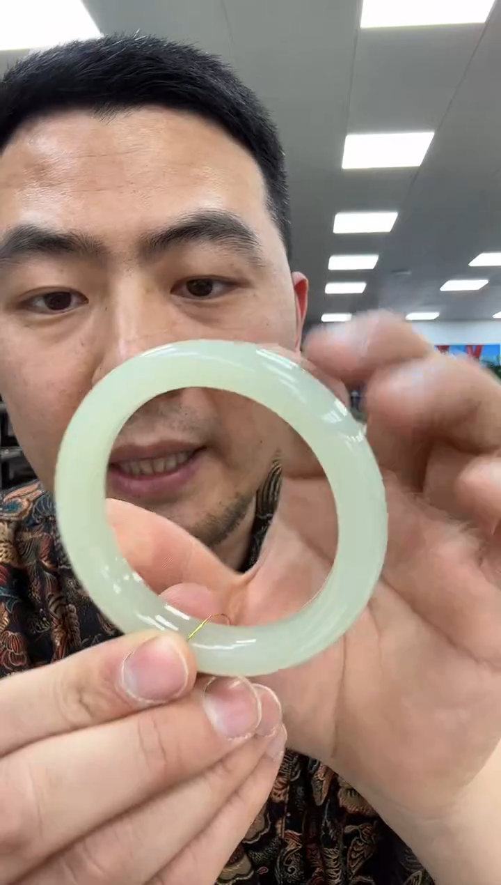 【闪购商品】和田玉手镯未镶嵌55  150