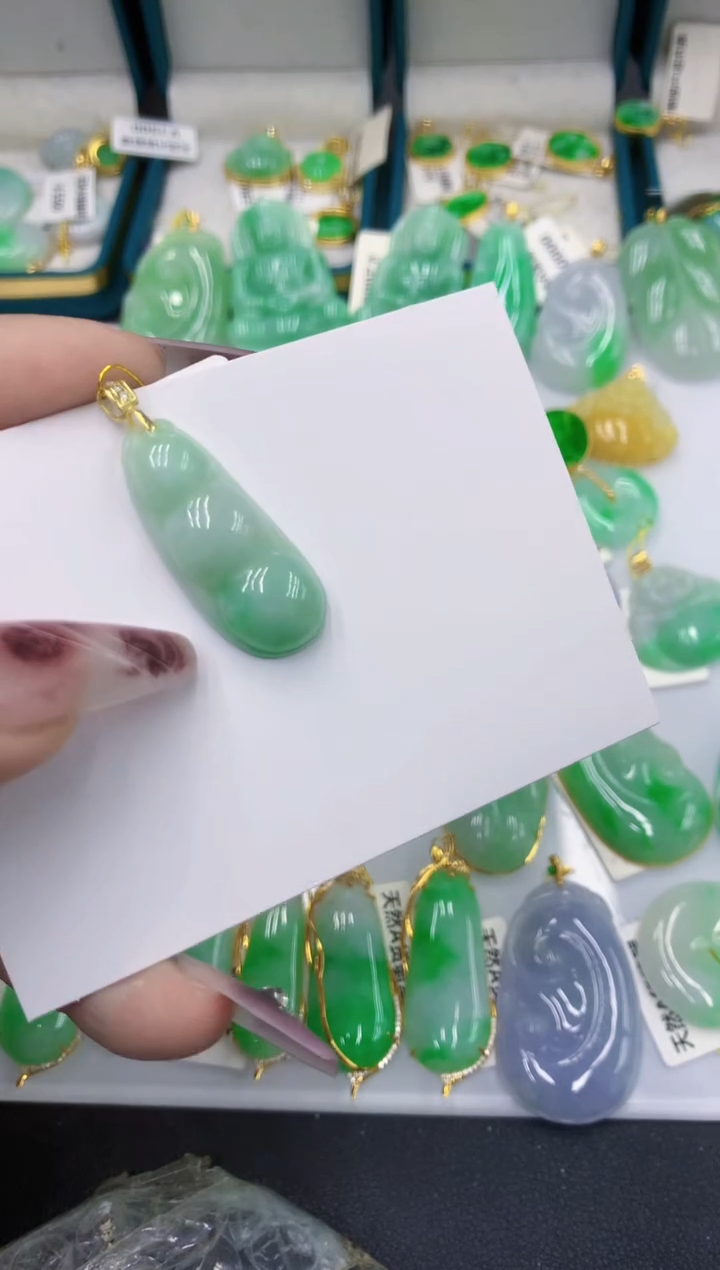 颈饰未镶嵌翡翠111111