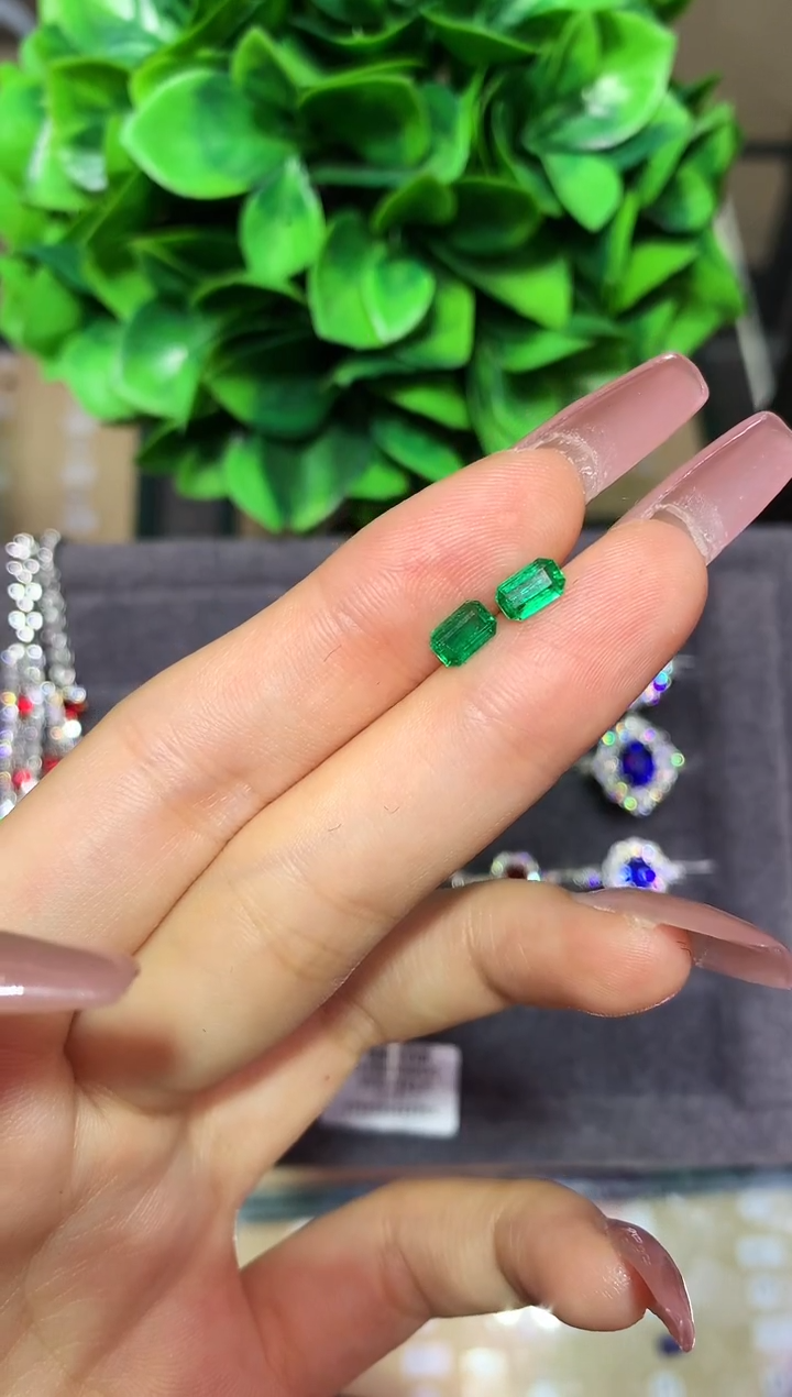 裸石祖母绿z****o0.9CT