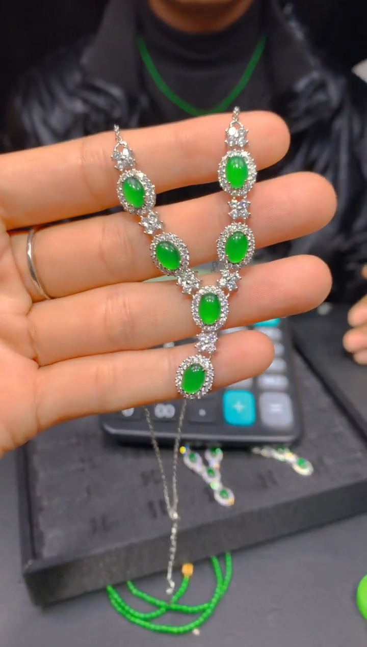 【闪购商品】定制翡翠未镶嵌108多样性发货（发其一）