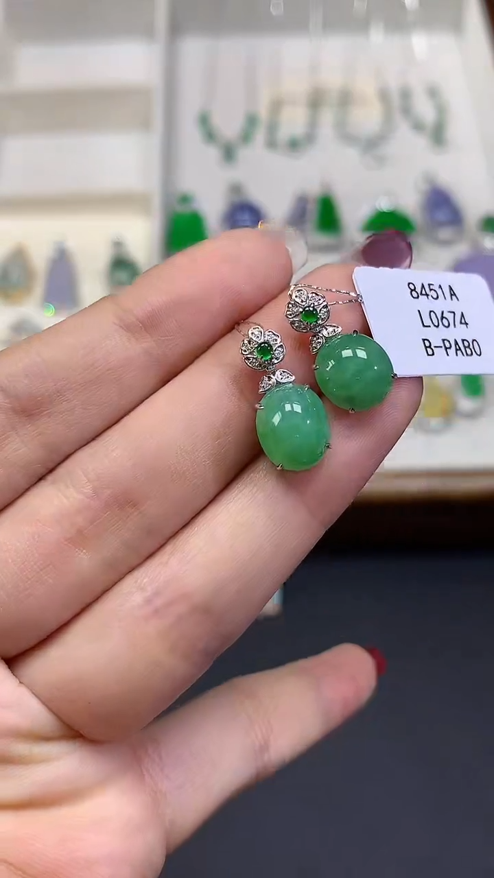 【闪购商品】翡翠18K金镶嵌吊坠(不含链)L0674多样性发其一