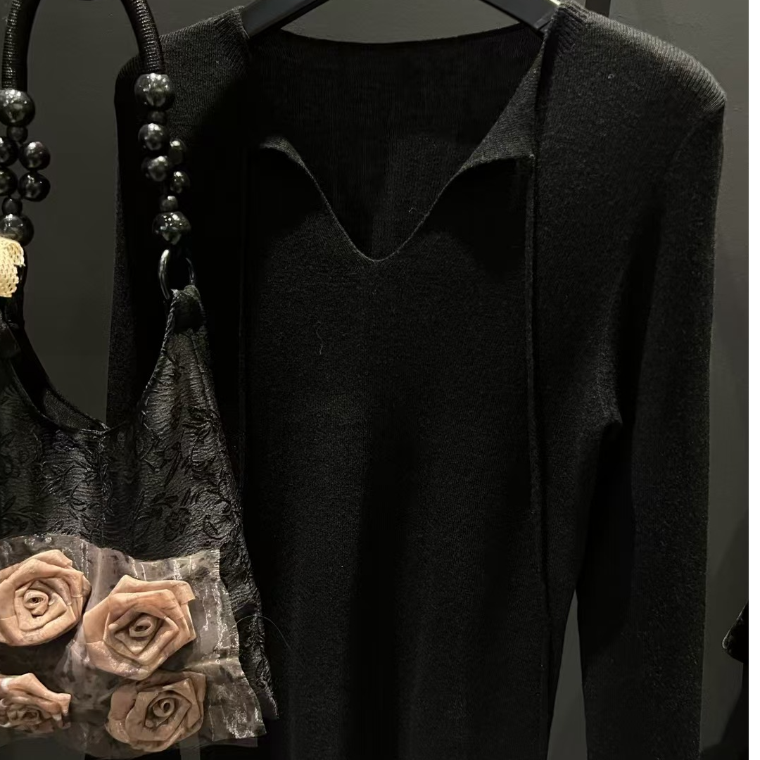 D 时尚百搭V领羊毛打底