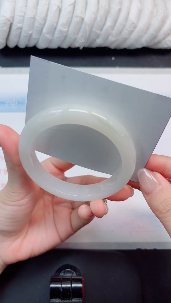 【闪购商品】石英质玉手镯未镶嵌317#58.4