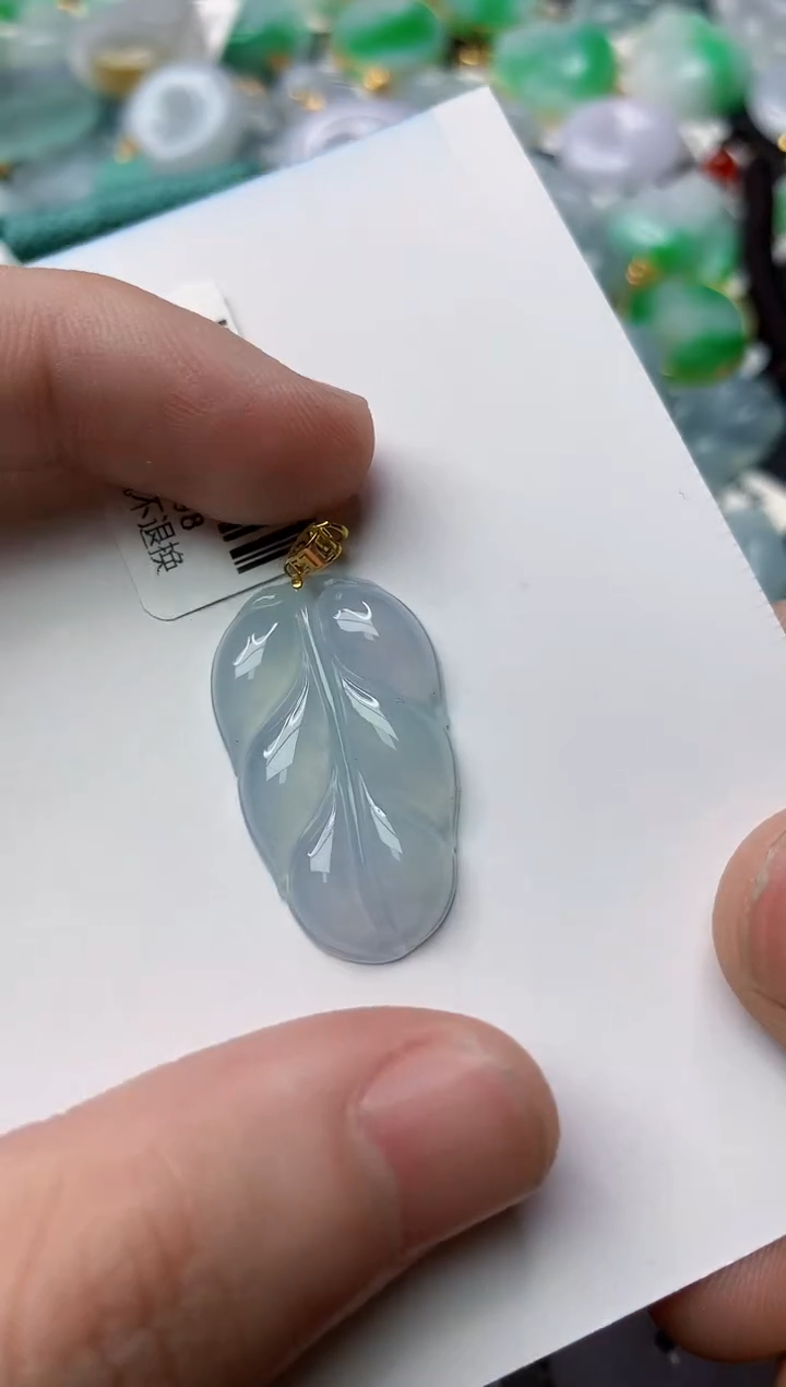 【闪购商品】翡翠颈饰18K金镶嵌39.........