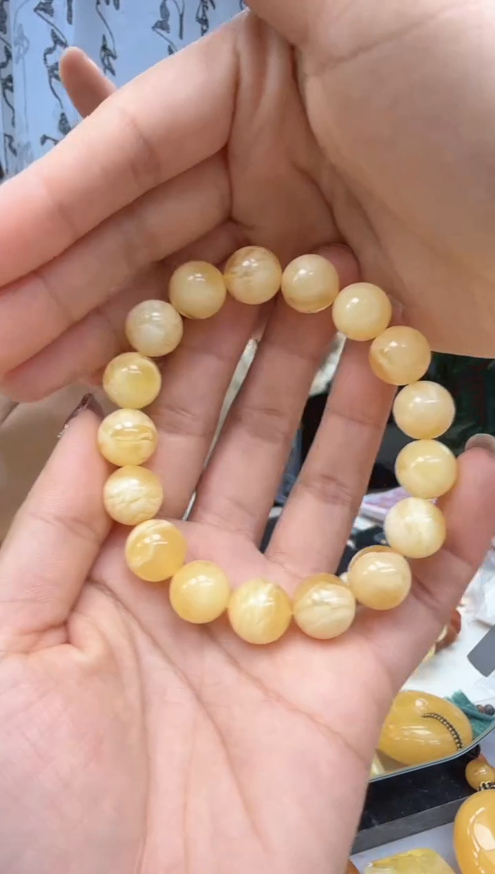 【闪购商品】琥珀裸石未镶嵌手串