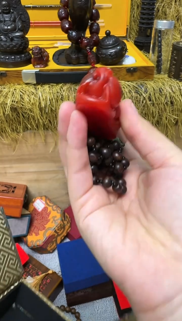 【闪购商品】琥珀颈饰未镶嵌专属链接