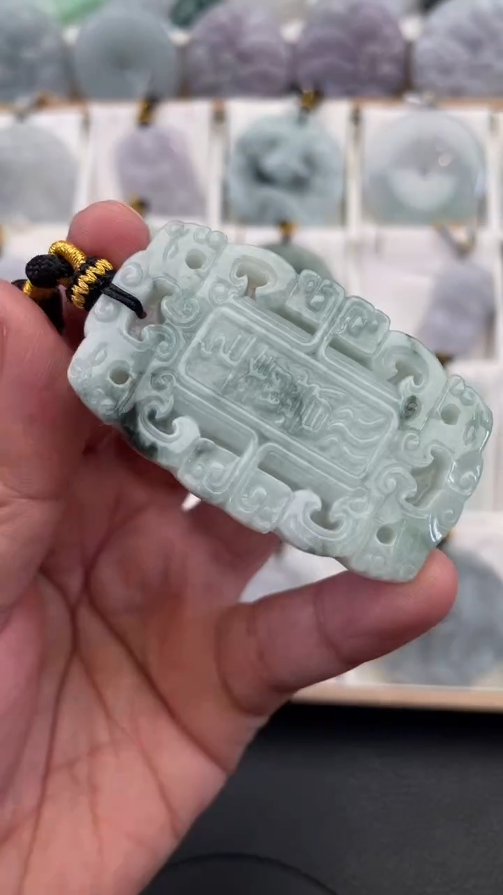 颈饰未镶嵌翡翠天然缅甸翡翠A货126